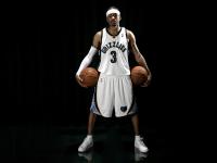 FB体育下载-黄蜂蛰伏终破壁，淘汰赛逆袭热火，武切维奇全能数据引爆赛场