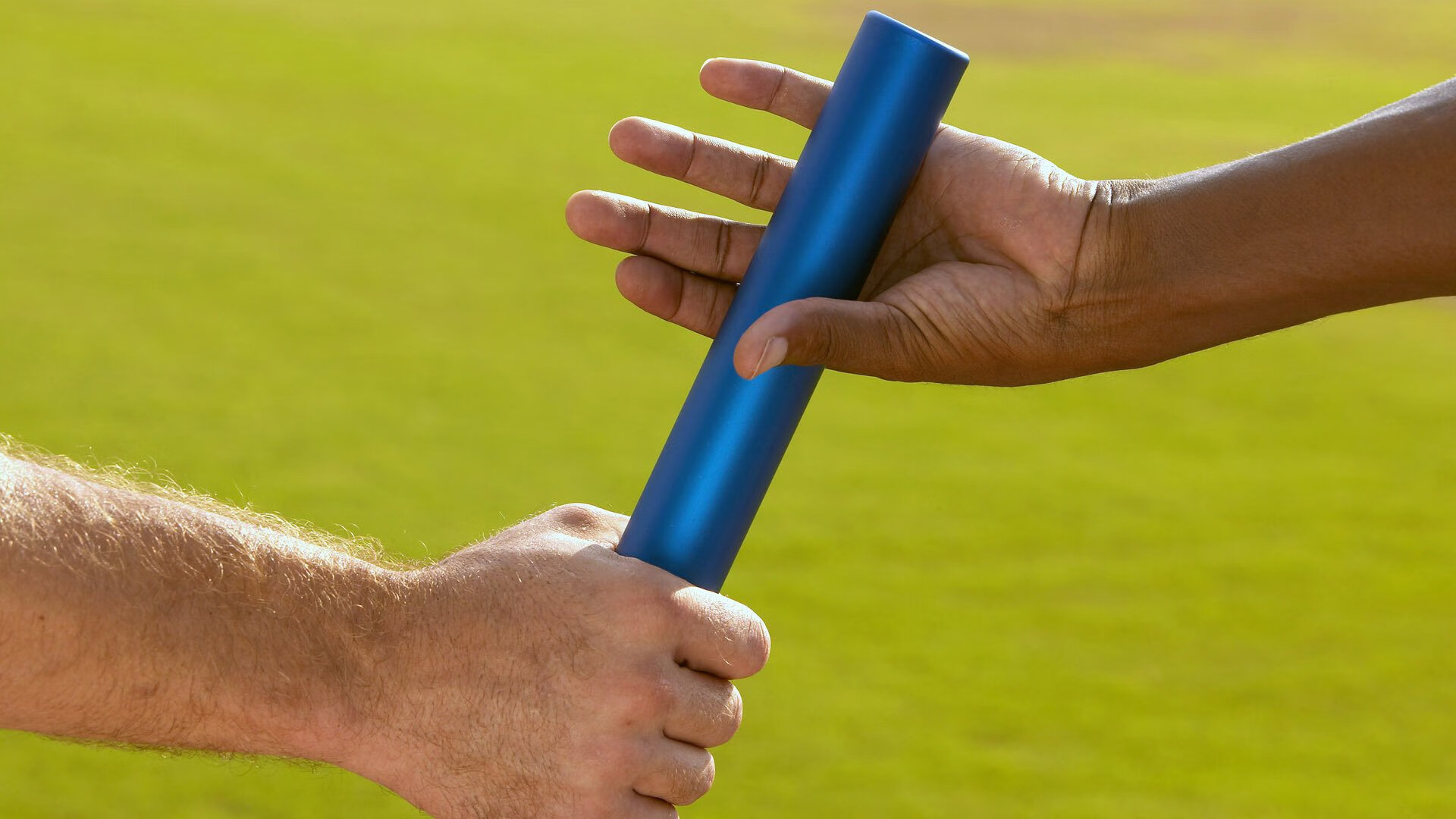 赛道上的指挥家,若日尼奥在F1街道赛之夜的教科书级演出