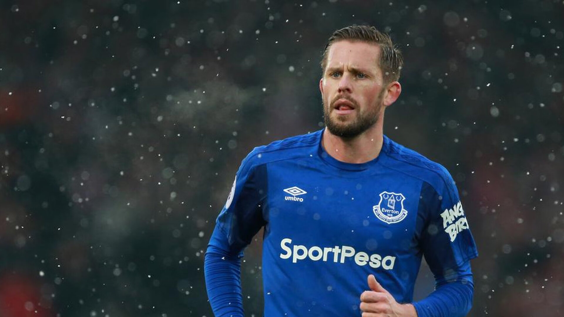 赛道之外,当F1争冠焦点战遇见里昂末节奇迹