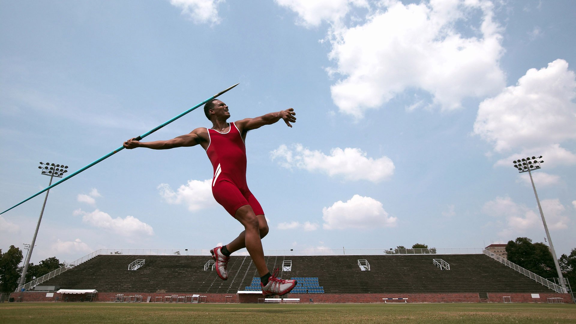 阿尔卡拉斯点燃赛场，ATP总决赛的完胜如何重塑网球世界版图